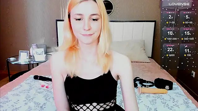 Snapshot of fleximona chatting on 09.14.25 fleximona online show from 09.14.25