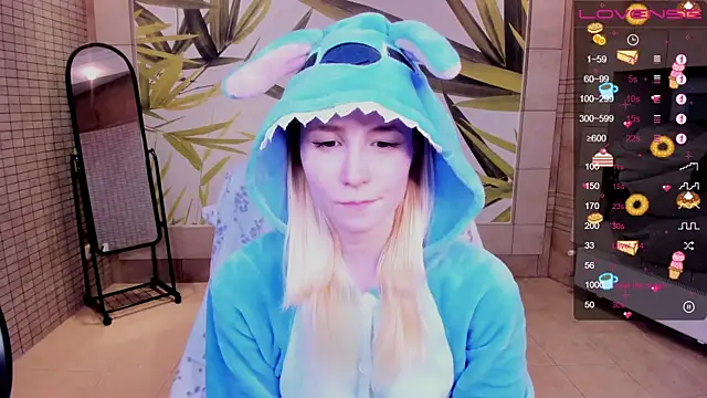 Snapshot of fleximona chatting on 01.11.26 fleximona online show from 01.11.26