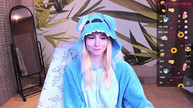 Snapshot of fleximona chatting on 02.15.26 fleximona online show from 02.15.26