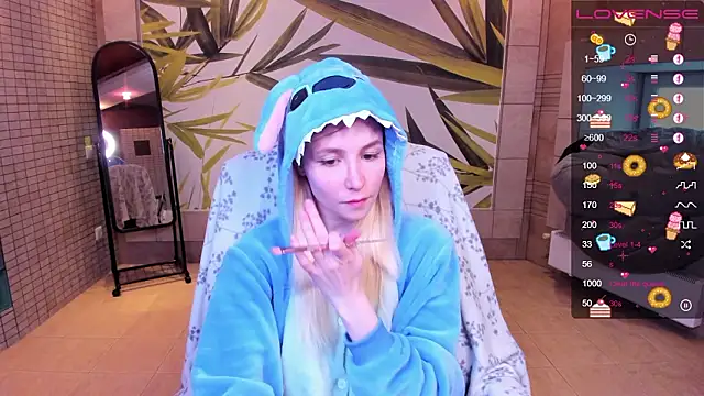 Snapshot of fleximona chatting on 03.08.26 fleximona online show from 03.08.26