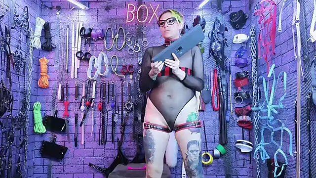 PANDORANEZZ online show from 02.06.25