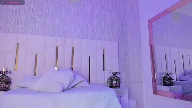 Meghan stonne  online show from 09.13.25