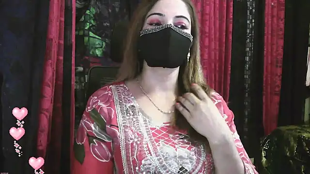 Snapshot of Cute_Sonii chatting on 09.18.25 Cute Sonii online show from 09.18.25