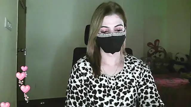 Cute Sonii online show from 12.23.25