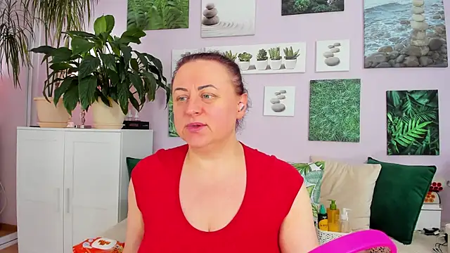 Snapshot of BigTittyGoddess chatting on 03.02.25 BigTittyGoddess online show from 03.02.25