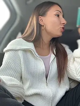 Snapshot of YOUR-KARINA chatting on 01.23.25 YOUR-KARINA online show from 01.23.25