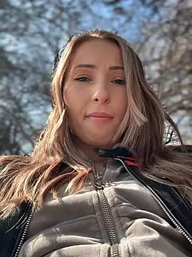 Snapshot of YOUR-KARINA chatting on 03.14.25 YOUR-KARINA online show from 03.14.25