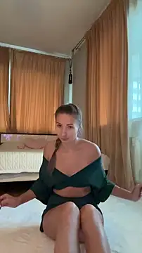 YOUR-KARINA online show from 11.04.25