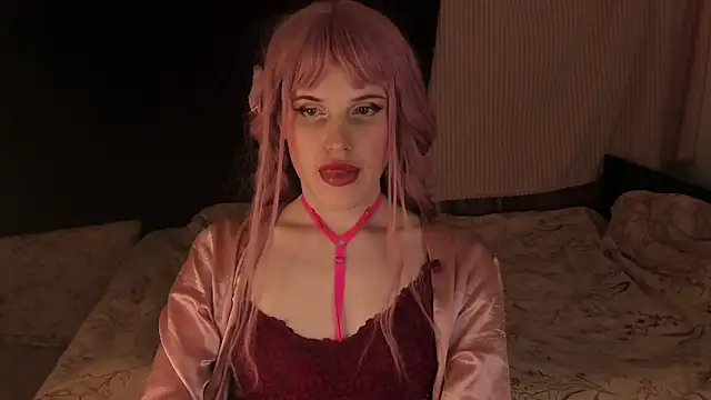 EffieMinki online show from 12.18.24