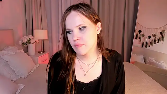 EffieMinki online show from 07.02.26