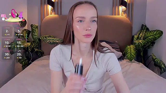 Kira Quinn online show from 10.22.25