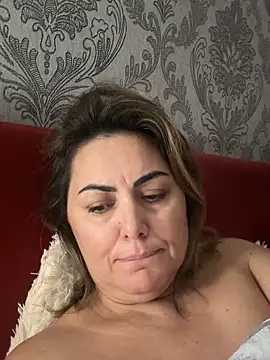 Emma roqueen online show from 09.10.25