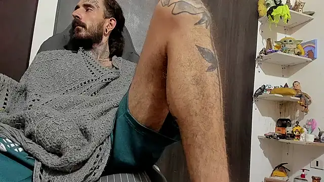 Snapshot of harry_reems1 chatting on 11.30.25 harry reems1 online show from 11.30.25