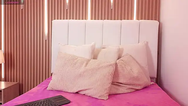 KimSensual  online show from 05.07.26