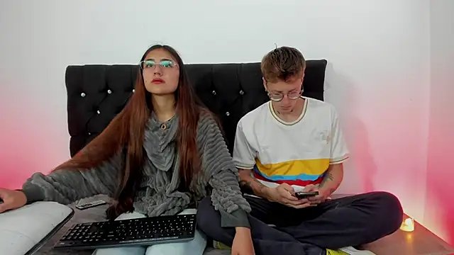 A sexy couple   online show from 11.10.25