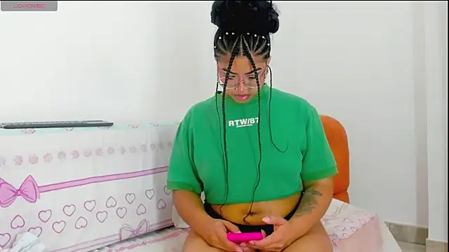 moana taylor online show from 06.07.26