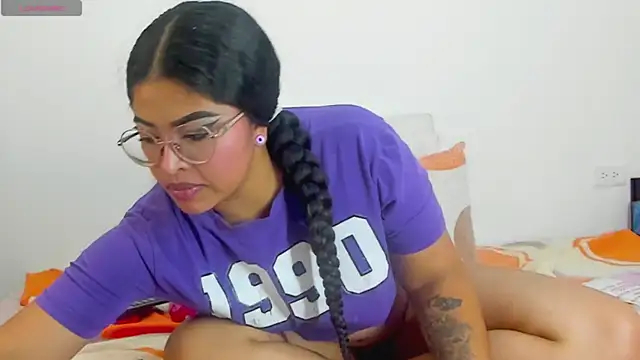 moana taylor online show from 07.04.26