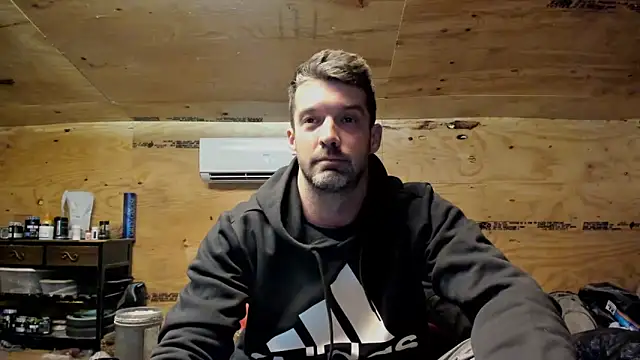 Snapshot of Kenny_Kyle chatting on 02.21.25 Kenny Kyle online show from 02.21.25