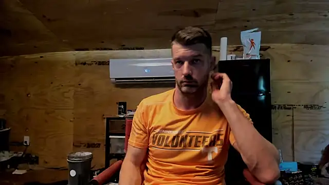Snapshot of Kenny_Kyle chatting on 09.08.25 Kenny Kyle online show from 09.08.25