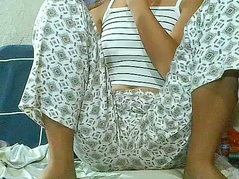 Snapshot of PinaySkinnyGirl chatting on 06.17.26 PinaySkinnyGirl online show from 06.17.26