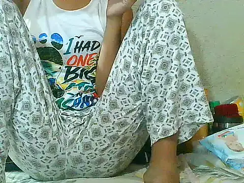 PinaySkinnyGirl online show from 06.28.26