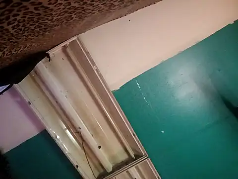 khloebanques online show from 03.17.26