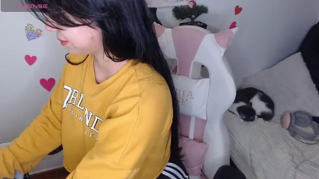 kim perri online show from 04.27.26