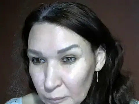 Snapshot of PrettyAndWild chatting on 02.02.25 PrettyAndWild online show from 02.02.25