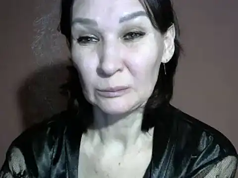 Snapshot of PrettyAndWild chatting on 03.21.25 PrettyAndWild online show from 03.21.25