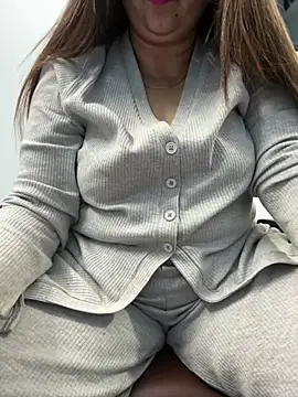 Snapshot of Preet_Kaur_69 chatting on 01.19.25 Preet Kaur 69 online show from 01.19.25