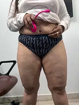 Snapshot of Preet_Kaur_69 chatting on 01.29.25 Preet Kaur 69 online show from 01.29.25