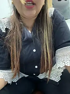 Snapshot of Preet_Kaur_69 chatting on 02.11.25 Preet Kaur 69 online show from 02.11.25