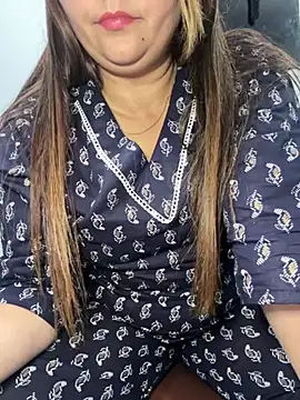 Snapshot of Preet_Kaur_69 chatting on 02.22.25 Preet Kaur 69 online show from 02.22.25