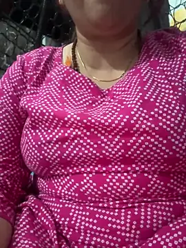 Snapshot of Preet_Kaur_69 chatting on 03.17.25 Preet Kaur 69 online show from 03.17.25