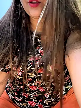 Snapshot of Preet_Kaur_69 chatting on 10.22.25 Preet Kaur 69 online show from 10.22.25