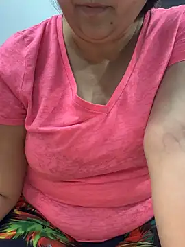 Snapshot of Preet_Kaur_69 chatting on 11.29.25 Preet Kaur 69 online show from 11.29.25