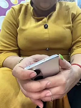 Snapshot of Preet_Kaur_69 chatting on 12.01.25 Preet Kaur 69 online show from 12.01.25