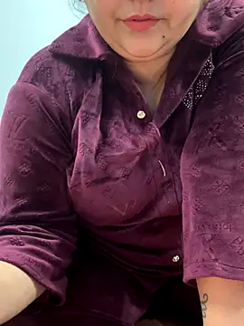 Snapshot of Preet_Kaur_69 chatting on 12.02.25 Preet Kaur 69 online show from 12.02.25