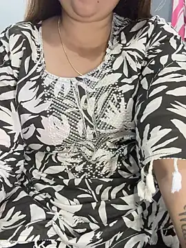 Snapshot of Preet_Kaur_69 chatting on 02.18.26 Preet Kaur 69 online show from 02.18.26