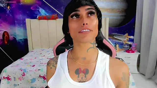 Nella Dolls online show from 09.18.25