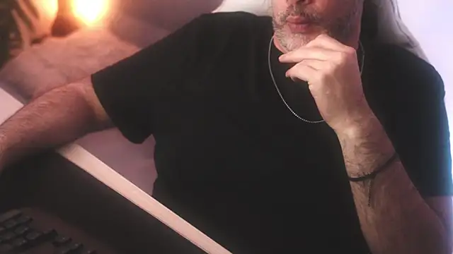 Snapshot of Sanders_White chatting on 03.03.25 Sanders White online show from 03.03.25