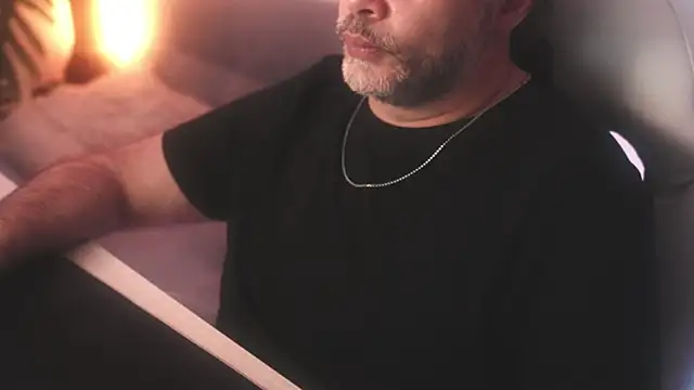 Snapshot of Sanders_White chatting on 03.03.25 Sanders White online show from 03.03.25