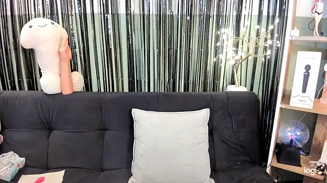 Snapshot of lilly_sweett chatting on 02.22.26 lilly sweett online show from 02.22.26