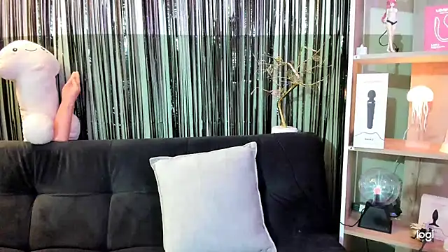 Snapshot of lilly_sweett chatting on 03.14.26 lilly sweett online show from 03.14.26