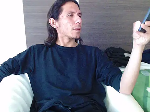 Latinopervs online show from 11.16.25