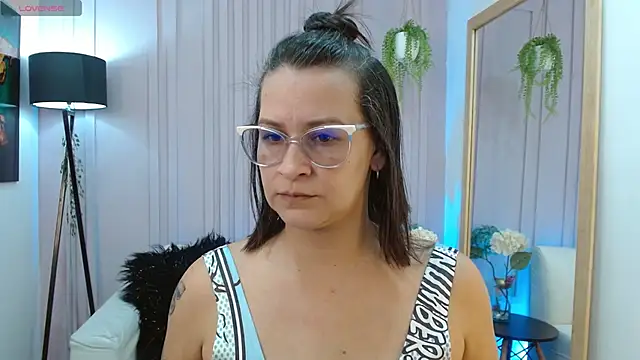 Britney taylor  online show from 12.28.24