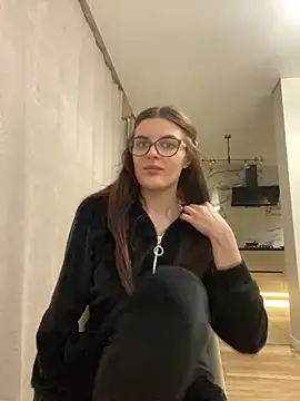 little belucci online show from 01.30.25