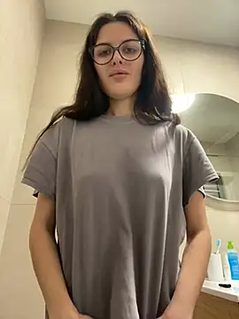 little belucci online show from 02.06.25