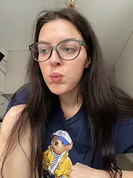 little belucci online show from 10.23.25