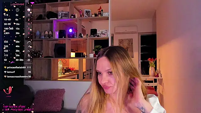 Snapshot of _alleyesonme_ chatting on 02.08.25  alleyesonme  online show from 02.08.25